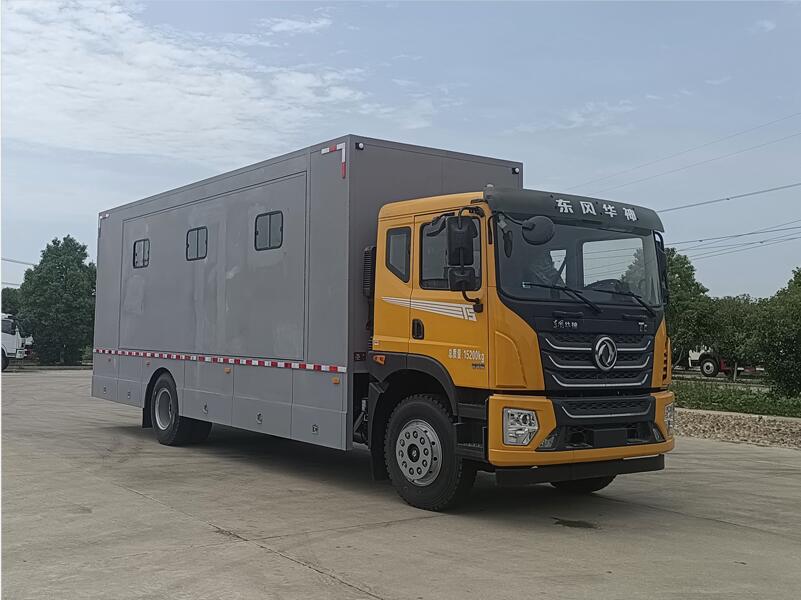 东风华神宿营车